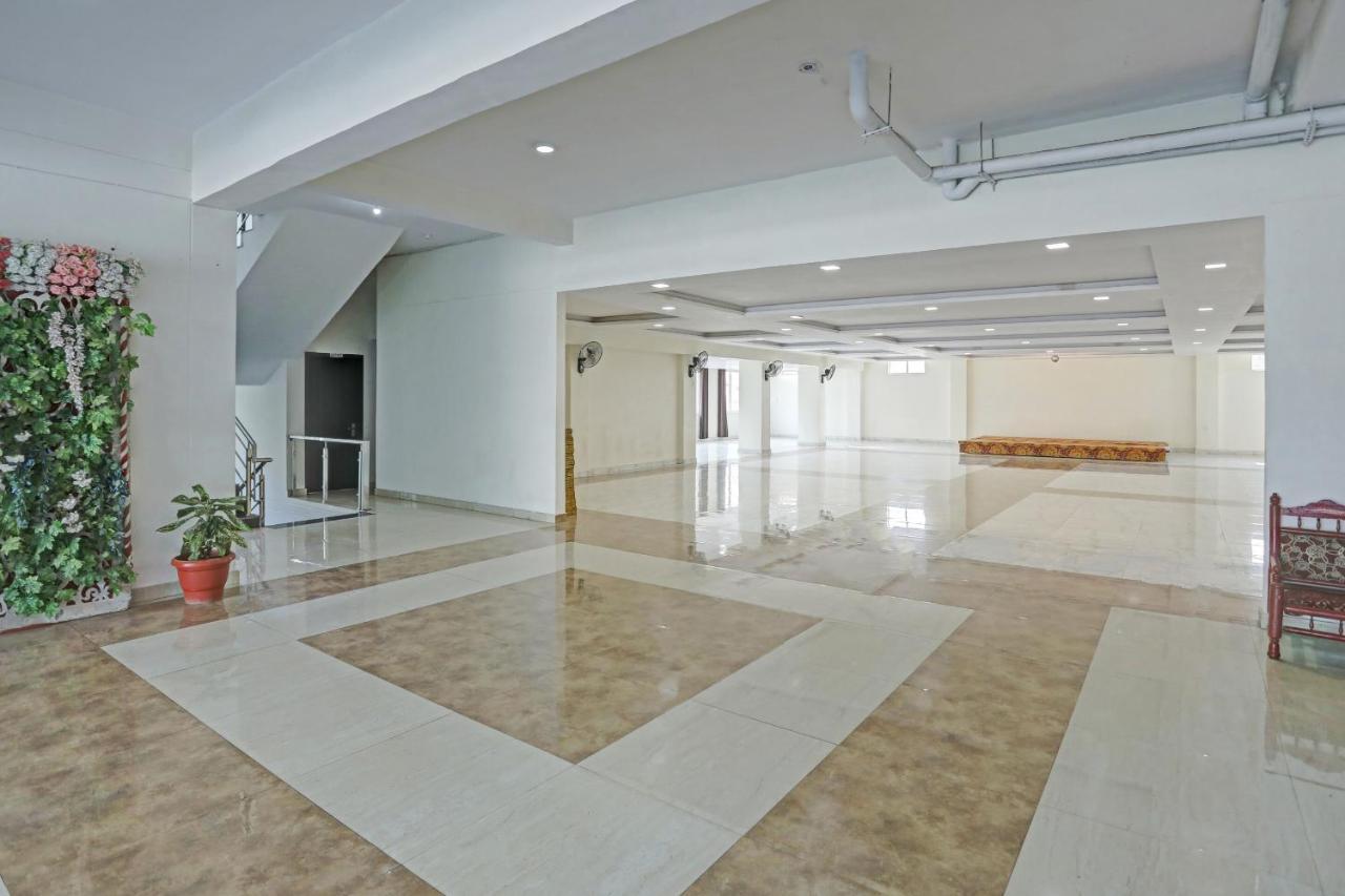 Oyo Flagship 80971 The Lime Tree Bareilly Extérieur photo