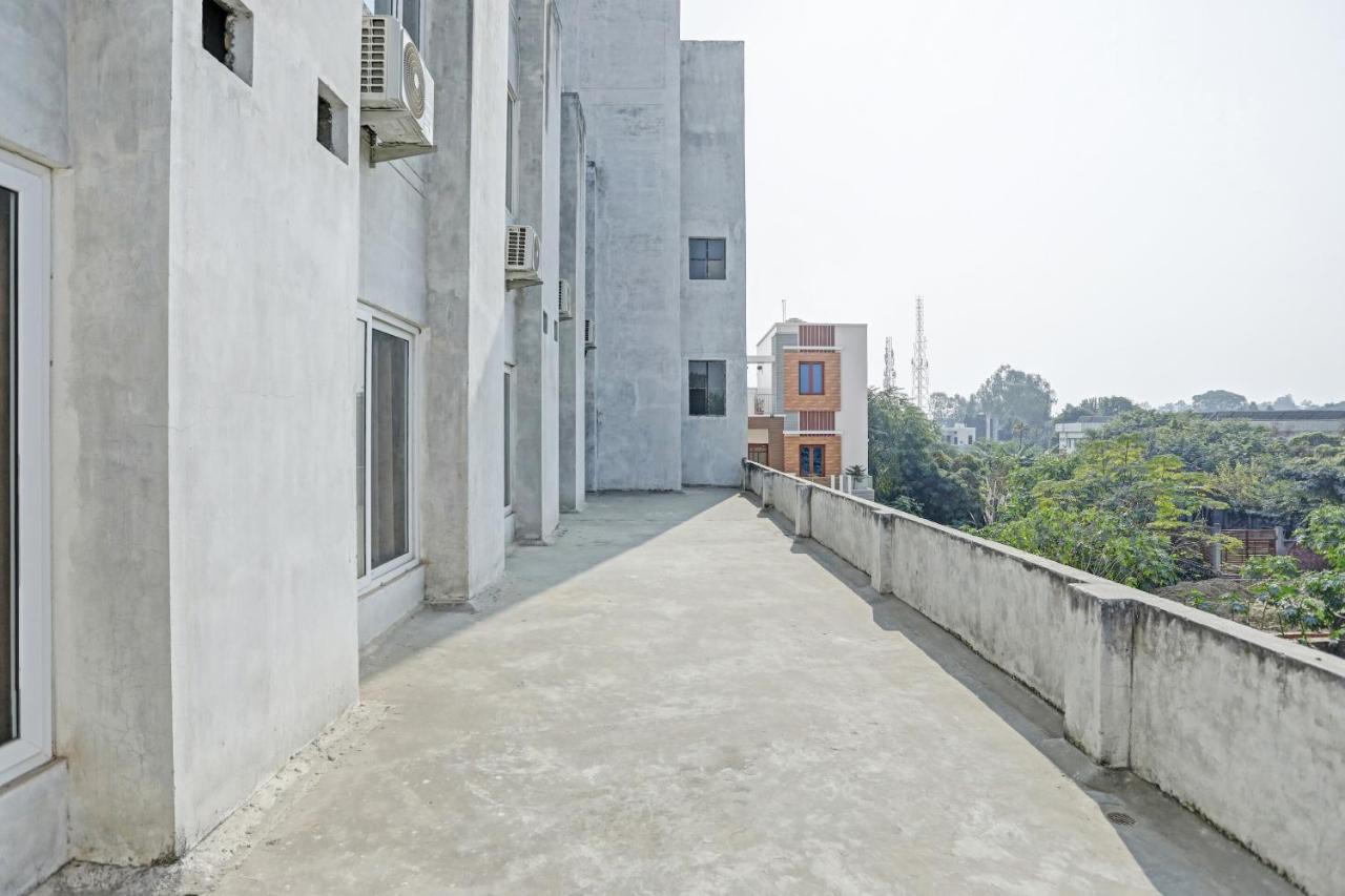 Oyo Flagship 80971 The Lime Tree Bareilly Extérieur photo