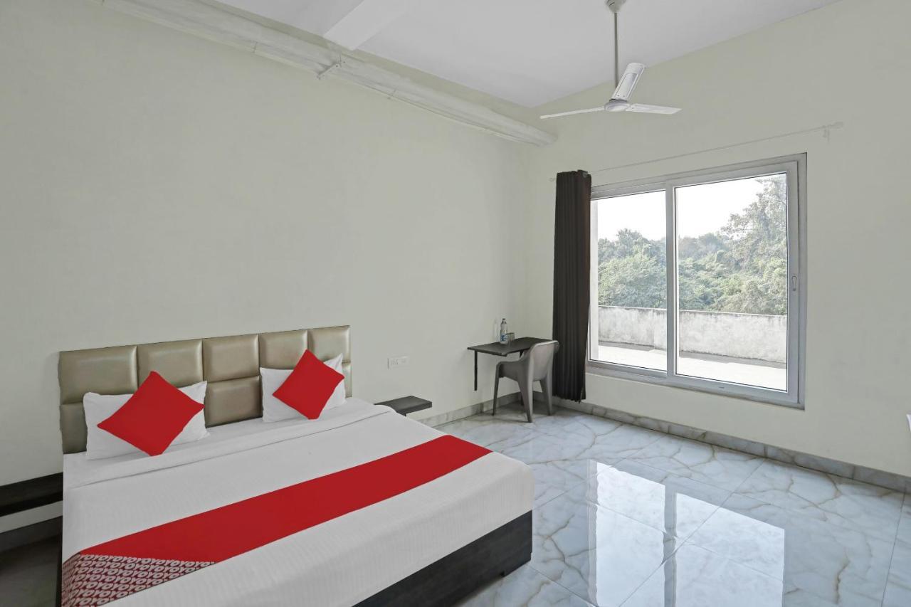 Oyo Flagship 80971 The Lime Tree Bareilly Extérieur photo