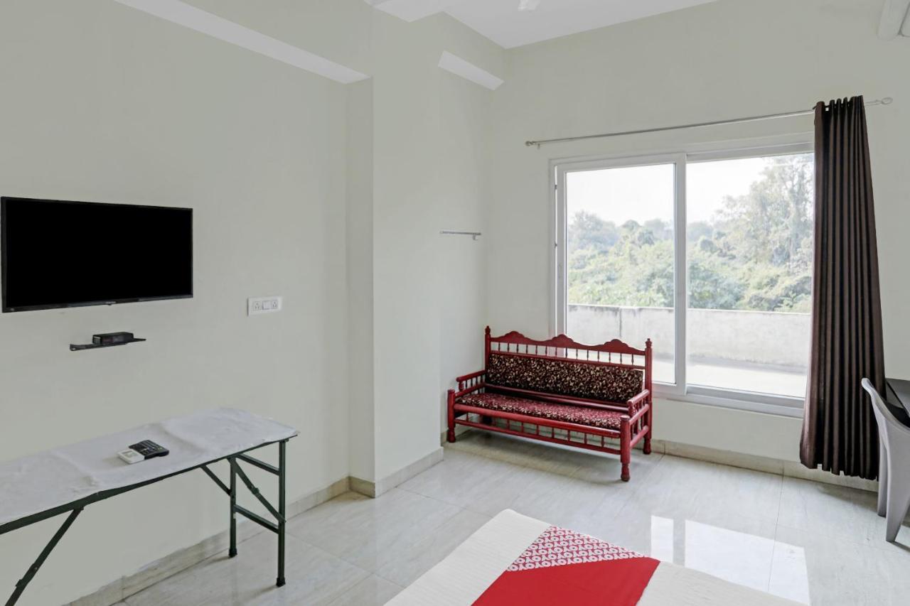 Oyo Flagship 80971 The Lime Tree Bareilly Extérieur photo