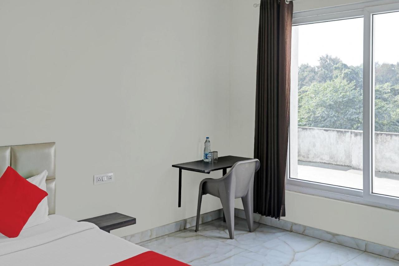 Oyo Flagship 80971 The Lime Tree Bareilly Extérieur photo