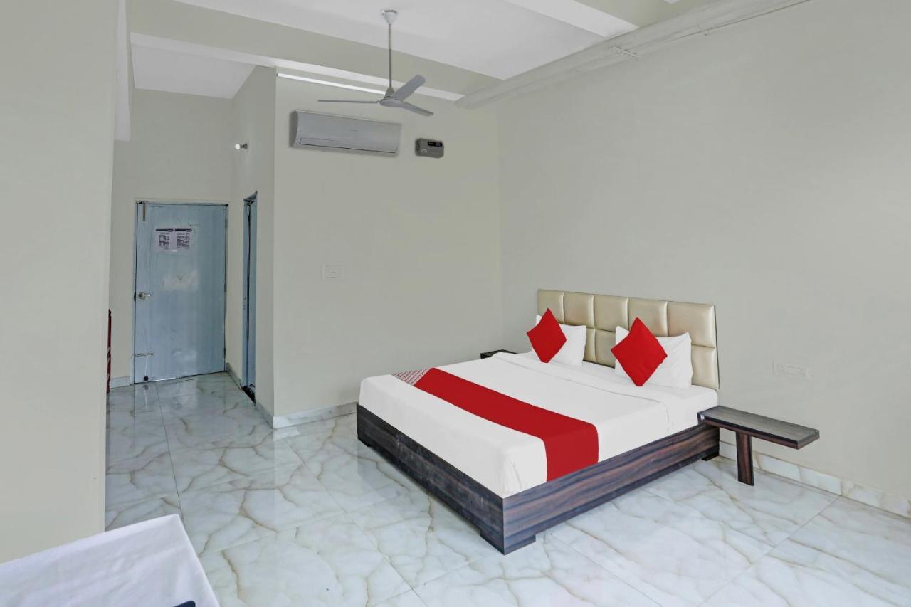 Oyo Flagship 80971 The Lime Tree Bareilly Extérieur photo