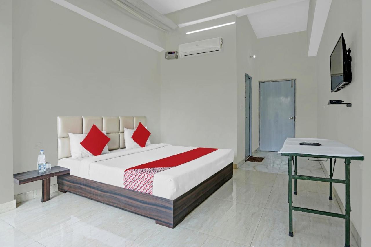 Oyo Flagship 80971 The Lime Tree Bareilly Extérieur photo