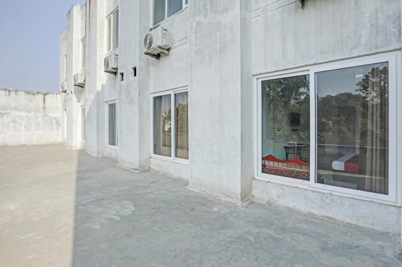 Oyo Flagship 80971 The Lime Tree Bareilly Extérieur photo